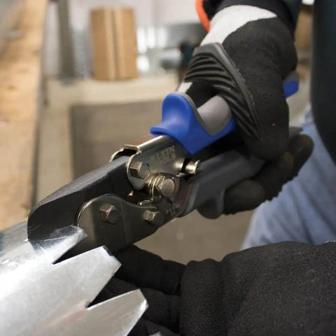 V Notcher For Ductwork And Sheet Metal Cutter For 30 Degree V Angles Heavy Duty Drop Forged Jaw in use cutting metal