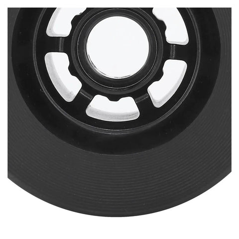 Close-up of 90mm PU 80A Shockproof Skateboard Wheels For Electric Scooters And Longboards, showing hub detail
