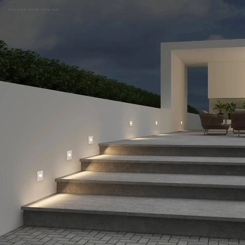 Outdoor steps illuminated by 5CCT 120V LED Step Lights, Dimmable 5 Percent To 100 Percent, 3.5W 150LM, CRI90 ETL Aluminum White