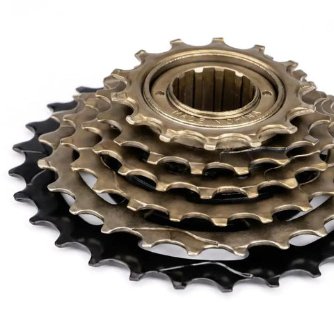 Solid Six Speed 14 To 28T Bicycle Freewheel With Threaded Type Freehub Replacement Part, steel cog close-up view, threaded hub fit