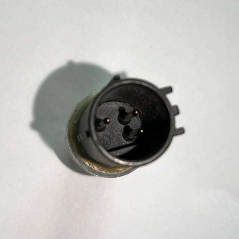 Ford Focus Air Conditioning Pressure Switch Sensor Replacement OEM-Grade for Reliable AC System, Fits 6F93-19D594-AA and 4673935, Replaces Multiple Part Numbers, Durable, Easy Install, Perfect Fit for Ford Focus Models