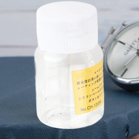 Clear storage bottle from Stainless Steel Oil Dropper Kit For Watchmakers Precision Lubrication Tool With Fine Tip