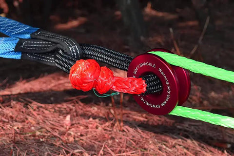 Heavy Duty Soft Shackle Recovery Kit Half Inch By Twenty Two Inch 56,000 LBS UHMWPE Ring Kit with red ring in use