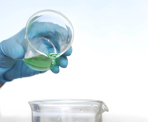 Lab Beaker Set 3.3 Borosilicate Glass Low Form Pack Of 5 50 ML 100 ML 250 ML 500 ML 1000 ML Heat Resistant And Durable For Lab Classroom Home And Industrial Use with liquid pouring