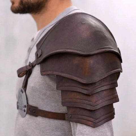 Single Shoulder Pauldron Armor In PU Leather Medieval Viking Gladiator Style With Rivet Detailing For Cosplay LARP And Stage Battles
