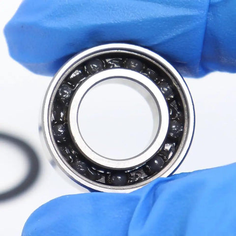 Awesome 63800 Hybrid Ceramic Ball Bearings With Si3N4 Balls Super Smooth ABEC-1 Performance For Spindles 10X19X7mm close-up view
