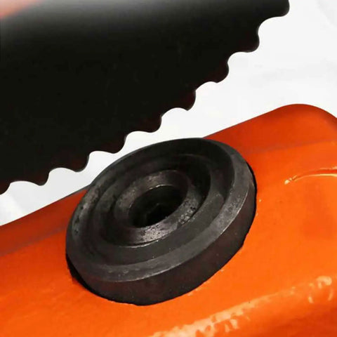Close-up of Heavy Duty 3 Ton Vertical Plate Lifting Clamps For Steel Weight Plates showing a strong steel jaw assembly.