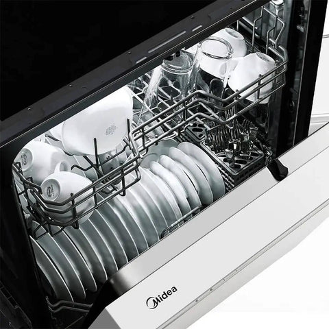 Low Maintenance Front Control Dishwasher Featuring A Hybrid Stainless Tub And Smart Auto Cycle For No Sweat Daily Cleans and Heavy Duty Batch Scraping With Quiet Operation showcasing clean plates, glasses, and utensils in the top and bottom racks.