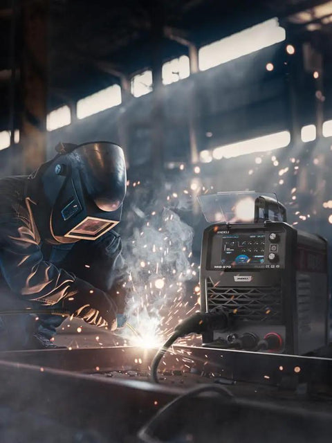 Welder using Dual Voltage 200 Amp MIG Welder Portable 110V 220V Gas Or Gasless MIG With Flux MIG Lift TIG And Stick Welding 4 In 1