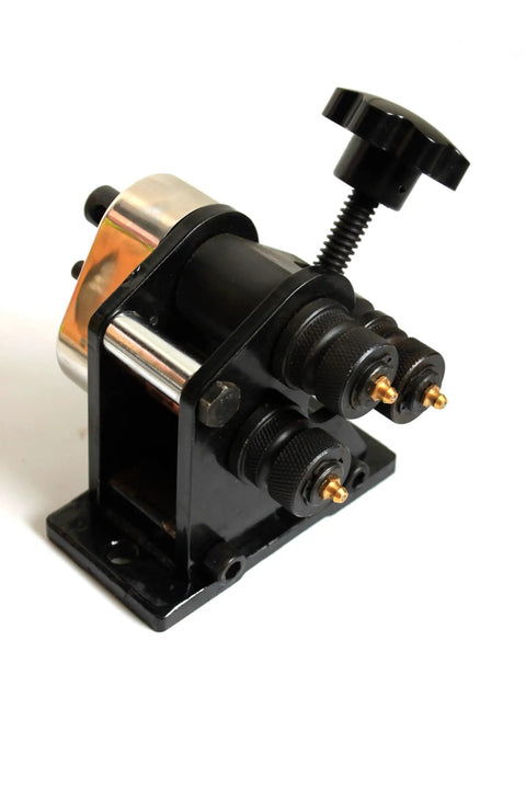 Manual Ring Roller PR3 Planetary Bender With 3 Rollers And 2 Driven Rollers Heavy Duty Metal Bending Tool For Fabrication Handles Up To 3/16 X 1 In And 1/4 In Round Stock Creates Rings From 3 In Diameter To Larger Fine Top Roll Adjustment