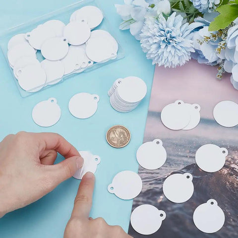 Round Aluminum Sublimation Blanks Set Of 50 Pcs for jewelry making with flowers and hands arranging tags