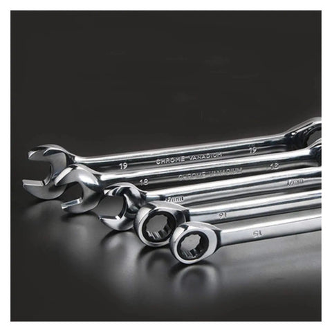 72-Tooth Ratchet Spanner Set With Fixed Head Wrenches, close-up of four chrome vanadium wrenches on a black surface