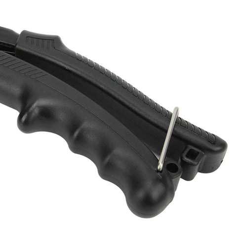Close-up of ergonomic grip on All In One Manual Hand Rivet Nut Tool Kit With Interchangeable Mandrels M3 M4 M5 M6