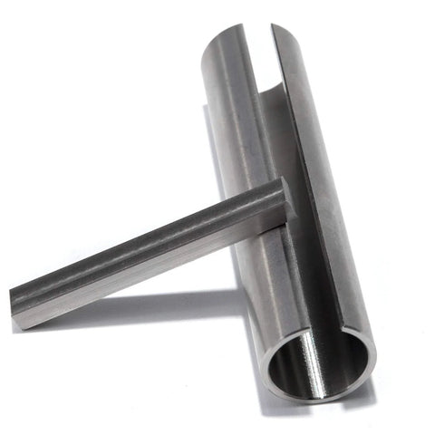 Stainless steel shaft sleeve adapter, 5/8 in bore x 3/4 in OD x 3 in length, with 3/16 in key.
