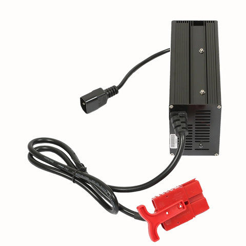 Heavy Duty Floor Scrubber Charger With Pallet Jack 24V 10A SB120 Red Connector Built In Short Circuit Protection