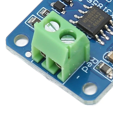 Close-up of Type K Thermocouple Module With MAX31855 Chip, Direct Digital Temperature Output Over SPI, Crazy Wide Range -200 C to 1350 C Sensor Board