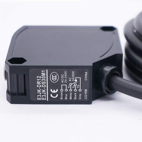 0-80 Cm Cable Induction Diffuse Reflection Infrared Photoelectric Sensor 24-240V AC DC 5-Wire IP65 E3JK-DR12-Z close-up