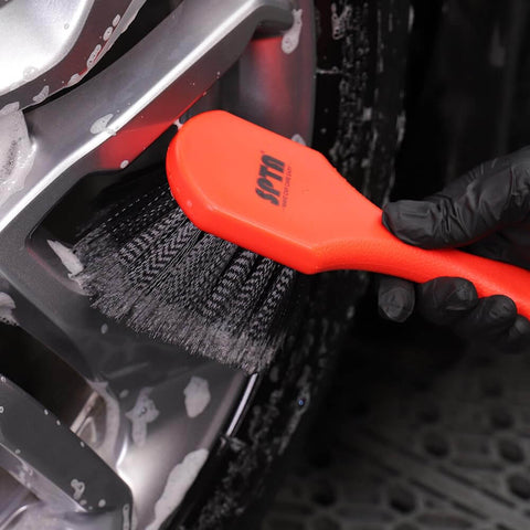 Ergonomic Wheel And Tire Detailing Kit With Easy Reach Rim Brush 5 Detailing Brushes And Microfiber Cloth Short Handle Cleaning Tools