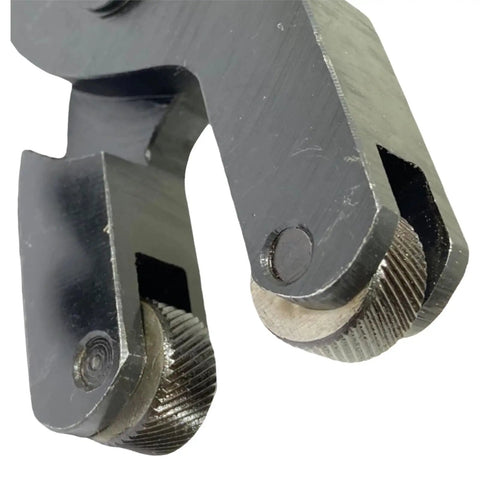 Close-up of Shank Half Inch Quick Action Scissor Type Knurling Tool Holder For Lathe Machining With Hardened Steel Knurls