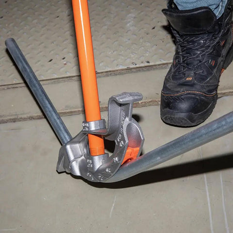 Aluminum Conduit Bender With Angle Setter And Wide Foot Pedal For 3/4-Inch EMT And 1/2-Inch Rigid, demonstrating a precise bend