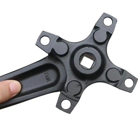Close-up of 165Mm MTB 1X Crankset With 32T Narrow Wide Chainring 104BCD Square Taper Aluminum Arm Set, black finish.