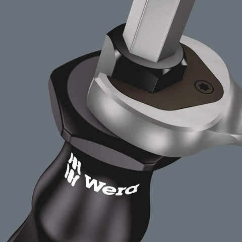 Close-up of Kraftform Big Pack 900 screwdriver handle with impact cap and bolster, showing brand logo and durable design
