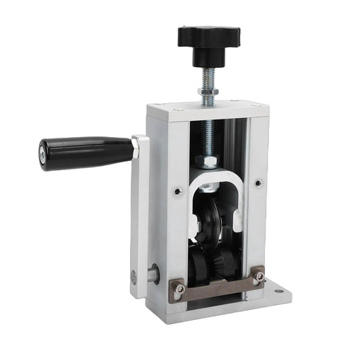 Hand Crank Wire Stripping Machine For 21mm Diameter Cables with metal frame and manual lever, ideal for quick insulation stripping.