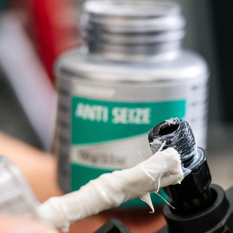Applying Anti Seize Paste For Bikes And Gear, 100 G Multicolor, Long Lasting Lubricant To Prevent Seize Ups on a bike component