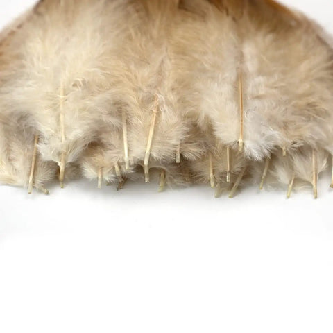 Close-up of 200 pieces 5 to 7 inch nature saddle hackle rooster feathers for crafts natural pheasant neck feathers ideal for jewelry making