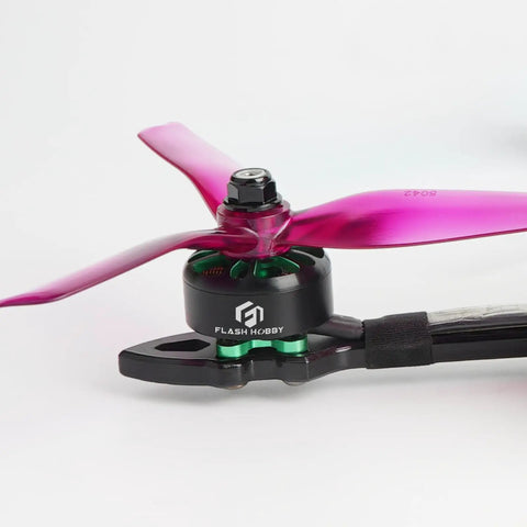 Beefy 2207.5 Outrunner Brushless Drone Motor 1900KV for 2-4S RC Quadcopter with purple propeller attached