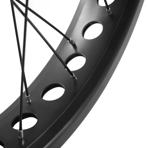 Close-up of 26x4 snow tire rim for 1000W Rear Wheel Electric Bike Motor Kit 48V Conversion With 3 5 9 Speed Adjustable Shifter And LCD Meter