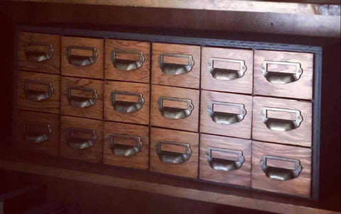 16 Pack Zinc Alloy Antique Bronze Label Frame Drawer Pulls For Drawers And Cabinets Vintage Industrial Style Apothecary Card Catalog Holder Pull Handles 1 5 8 By 3 1 4 Inches Rust Resistant And Easy Label Inserts installed on wooden drawers