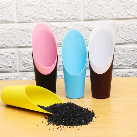 Go-To Reusable Plastic Garden Shovel Cup For Bonsai And Potted Plants 16x6 cm Cultivation Tool Spade Soil Scoop For Succulents And Fleshy Plants Handy Garden Care Essential For Plant Lovers, yellow plastic scoop with soil