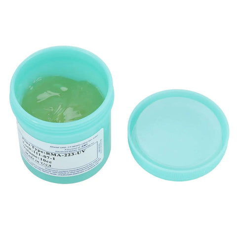 Open jar of RMA 223 Solder Flux Paste For BGA PCB Repair And Electronic Soldering 100g Low Mess Easy Cleanup Activated Fast Cure Flux