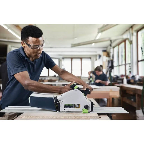 Cordless Circular Saw Packs Serious Punch With 18V To 36V Dual Voltage Switch And Included 5.2 Ah Battery delivering precision cuts in a workshop.