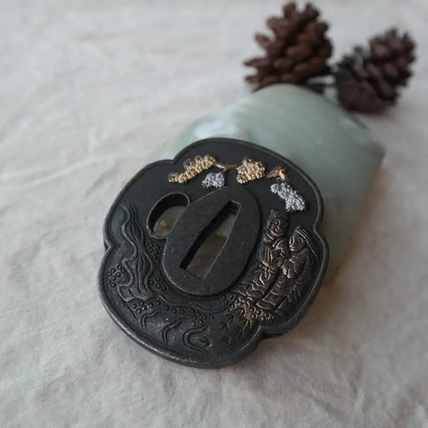 Samurai Sword Koshirae With Tsuba Alloy 081-099 Black Finish Two Girl Motif Tsuba close-up image.