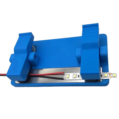Soldering Clamp For Circuit Boards And LED Light Panels, Heat-Resistant Welding Station with blue clamps and PCB holder
