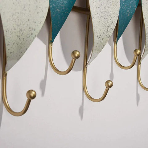 Heavy Duty Wall Mounted Coat Hook With Snowflake Design Iron Wall Hook For Entryway And Bathroom showing four elegant hooks.
