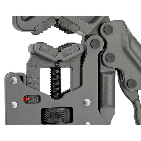 Close-up of the die head attachment on the DeWalt Flexvolt 60V Max Brushless Pipe Threader Kit With Die Heads, Cordless Power Tool.