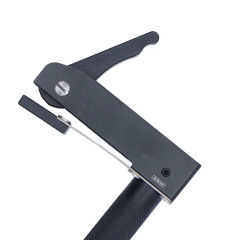 Close-up view of Three Gear Adjustable Bench Dogs Clamp Heavy-Duty Pro Grade For Woodworking Quick Clip Top Clamp 20mm Hardware.