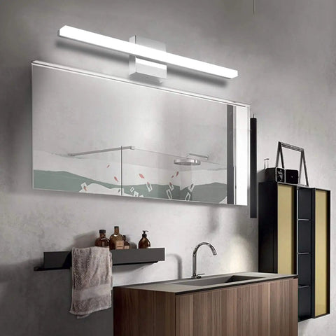Modern bathroom with 24 Inch LED Vanity Light Bar Over Mirror For Bathroom With Dope Chrome Finish, 14W, Cool White 6000K, 110V, IP44 Waterproof