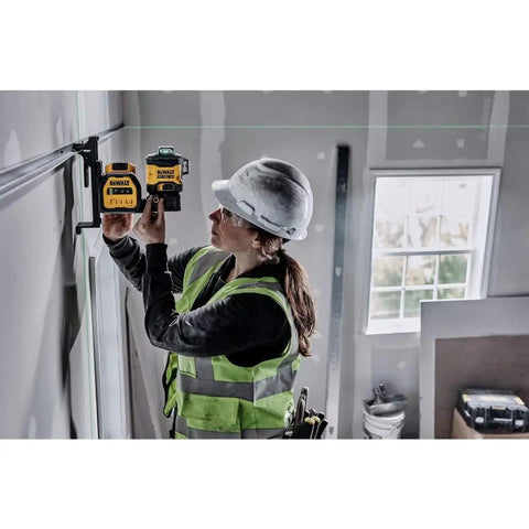 3 X 360 Degree Laser Level Kit With Fine Adjustment, 20V/12V MAX Power, Green Beam, Class II, 10 Hour Run Time On 20V Max Battery, Bright Yellow Case For Precise Plumb And Level Lines In DIY And Pro Projects, used on wall mount