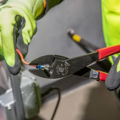 Cutting And Crimping Tool For 10 22 AWG Terminals And Connectors Insulated And Non Insulated With Tapered Nose For Tight Spaces