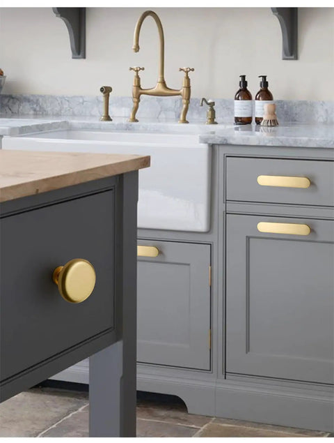 2 Pack Kitchen Cabinet Handles And Drawer Pulls Set For Cabinets And Wardrobes Modern Zinc Alloy Hardware in kitchen setup