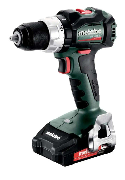 High Performance 18V Cordless Drill Driver With Brushless Motor And Dual 2Ah Lithium Ion Batteries Using One Half Inch Keyless Chuck for heavy duty projects showing chuck detail.