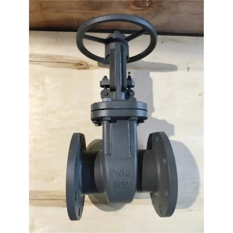 Heavy Duty Carbon Steel Wedge Gate Valve PN16 For High Temp Water Control Manual Operation DN50 top view showing flanged design