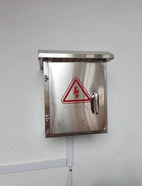 Durable 304 Stainless Steel Electrical Box And Junction Enclosure Built To Last And Tough As Nails Weatherproof Outdoor Cable Box With Burr Free Edges Corrosion Resistant Housing Protective Covers For Harsh Environments, wall-mounted
