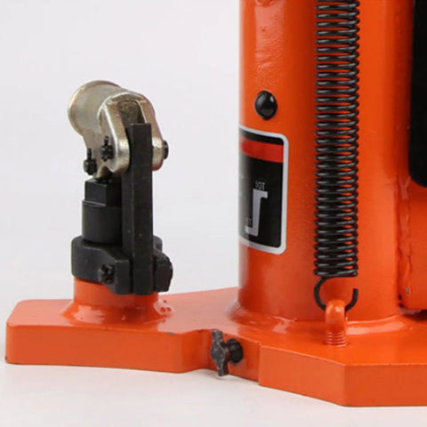 Close-up of Heavy Duty Hydraulic Claws Toe Jack featuring 20mm steel pads and lift mechanism. Ideal for low profile jobs.