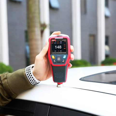 Coating Thickness Gauge For Automotive Paint And Bodywork, 0.1um Resolution, Car Coating Tester For Ferrous And Non Ferrous Metals, Automatic Detection With 3 Color LED Alarm And Audio Alert, Auto Off, Perfect Tool For Used Car Buyers, hand-held device on car panel