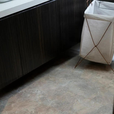 Self Adhesive Marble Look Peel And Stick Floor Tiles 12 By 12 Vinyl Sticker with textured slip resistant surface in kitchen